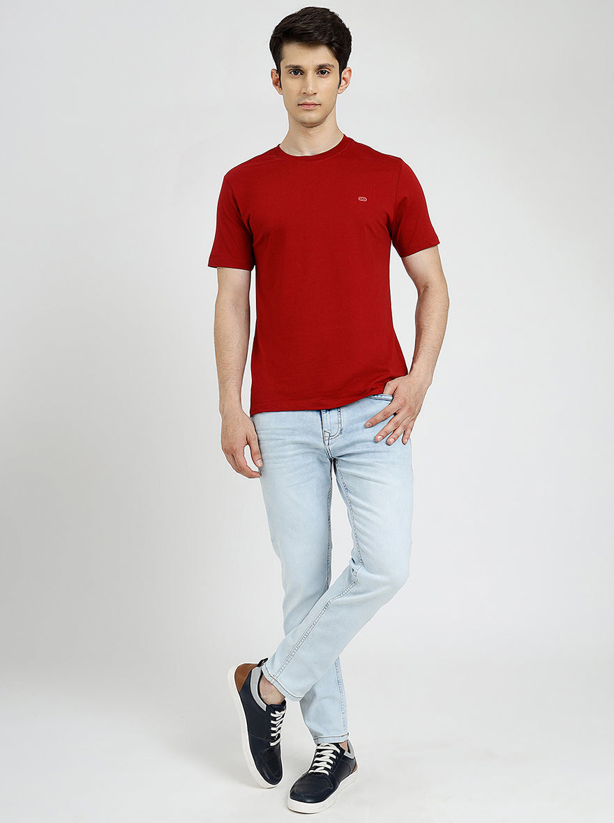 Maroon Solid Slim Fit T-Shirt | pehervi