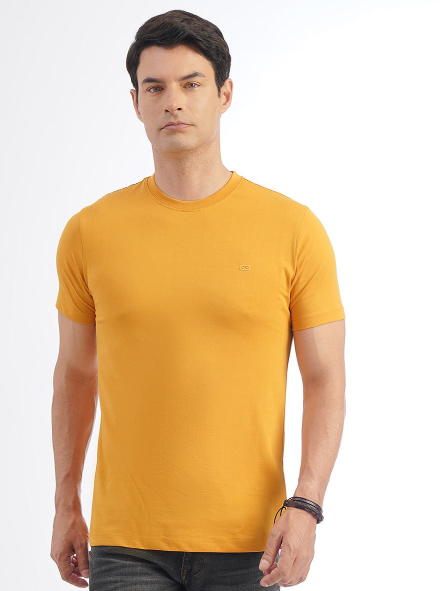 Yellow Solid Slim Fit T-Shirt | pehervi