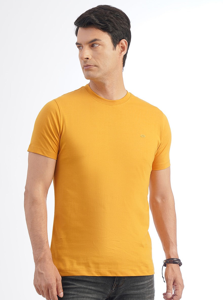 Yellow Solid Slim Fit T-Shirt | pehervi