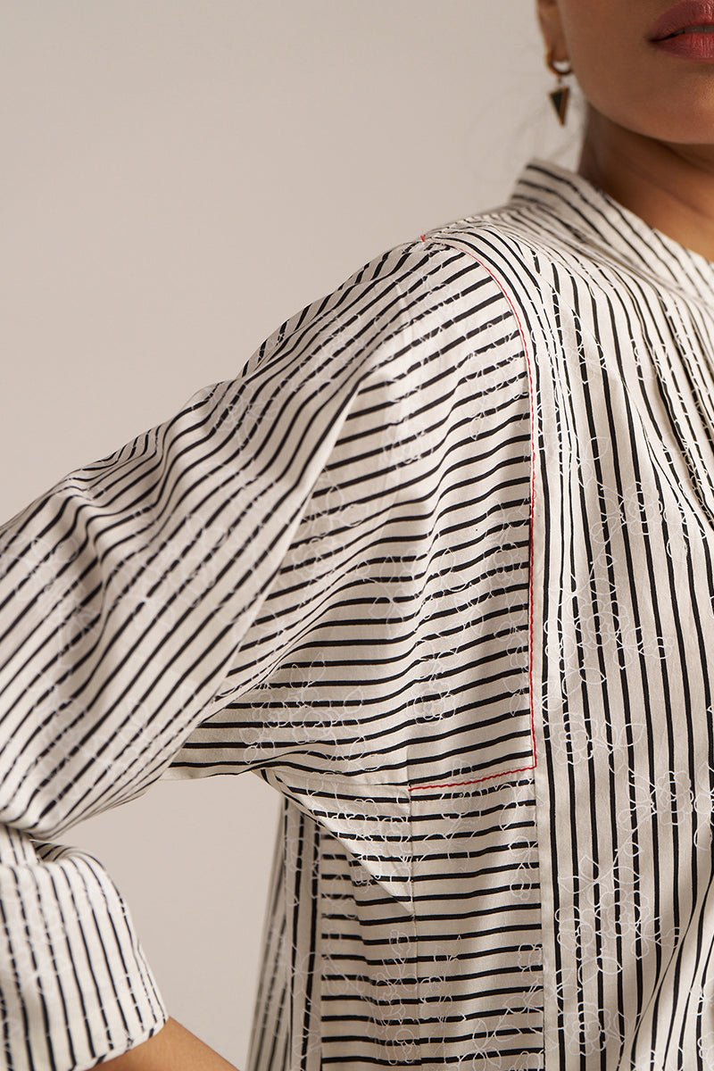 Black and White Stripe Printed Kurta