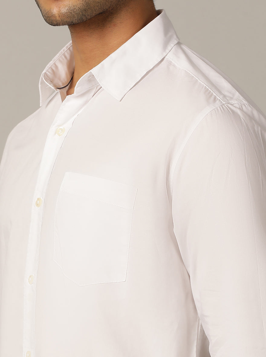 White Solid Slim Fit Casual Shirt | pehervi
