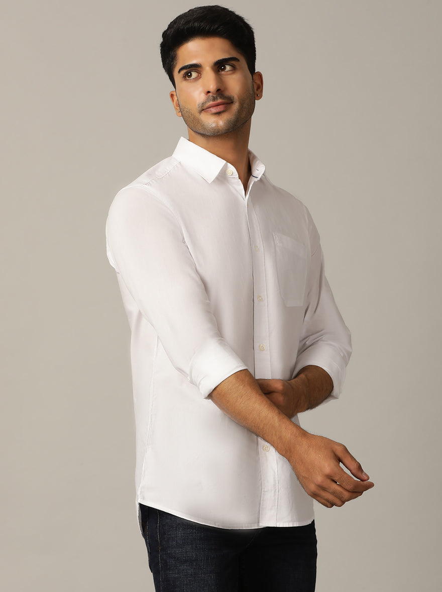 White Solid Slim Fit Casual Shirt | pehervi