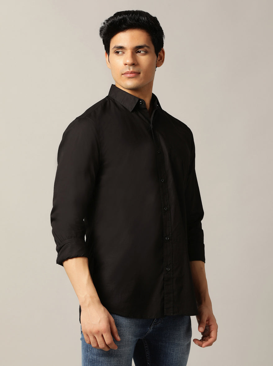 Black Solid Slim Fit Casual Shirt | pehervi