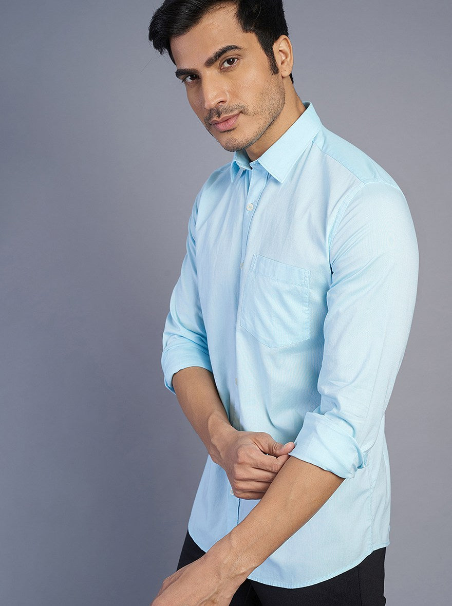 Light Blue Solid Slim Fit Semi Casual Shirt | Pehervi