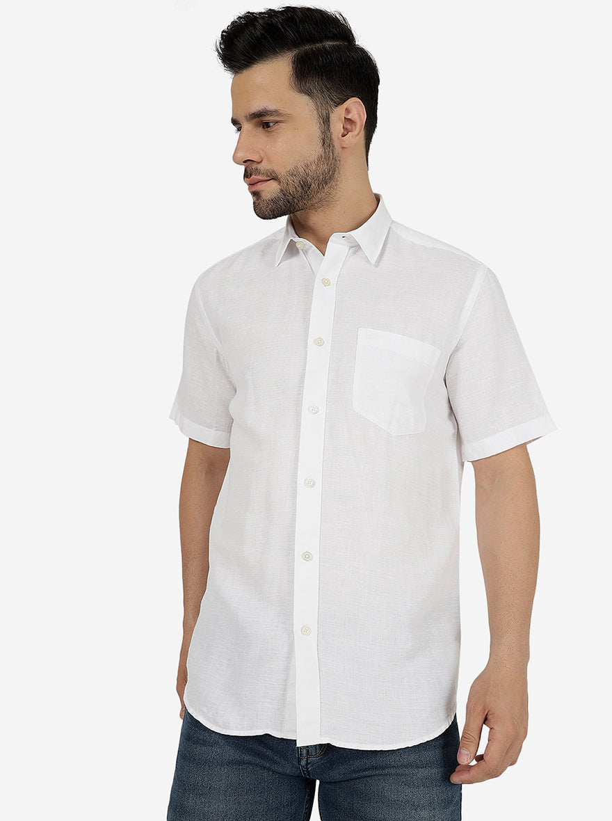 White Solid Slim Fit Semi Casual Shirt | Pehervi