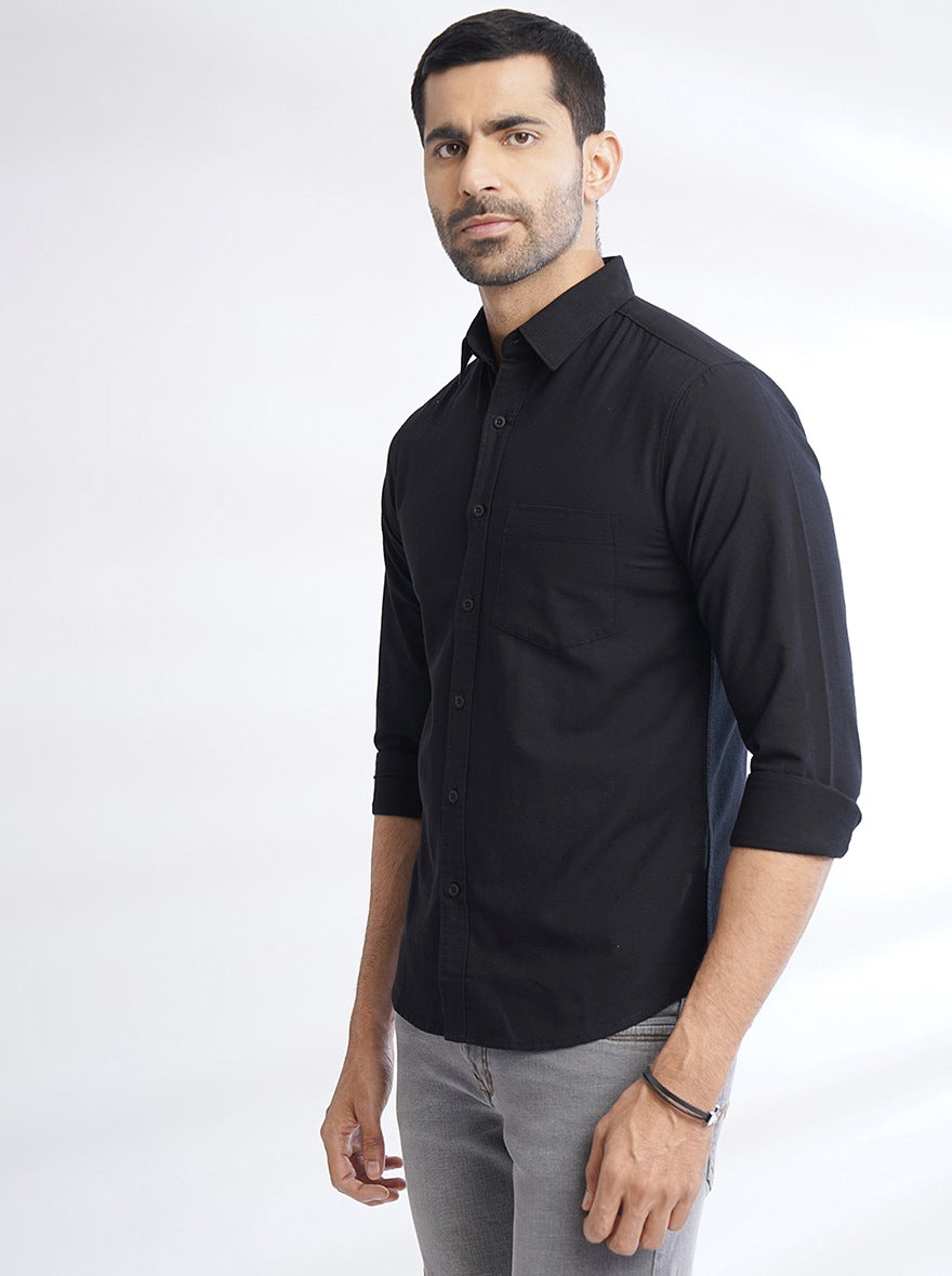 Black Solid Slim Fit Casual Shirt | pehervi