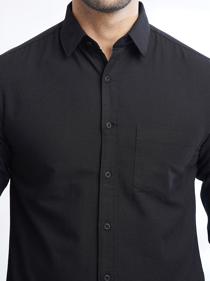 Black Solid Slim Fit Casual Shirt | pehervi