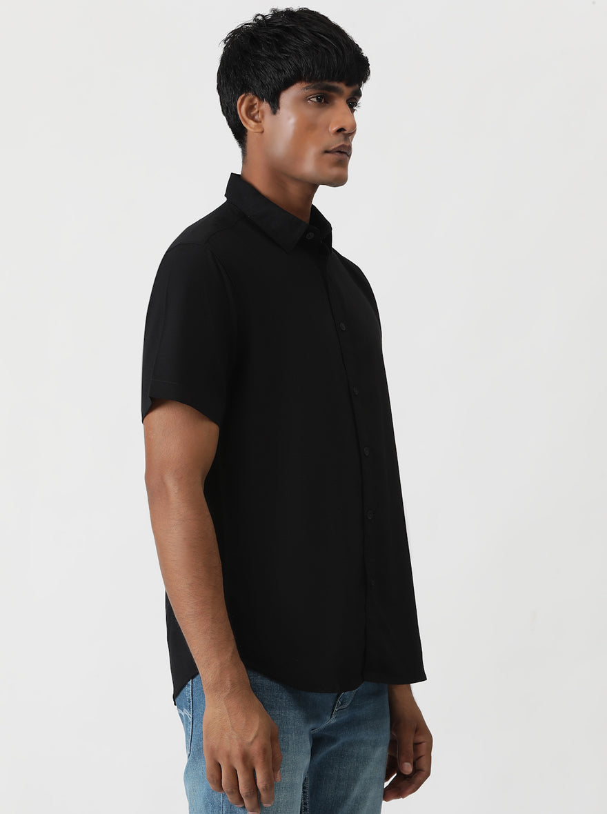 Black Solid Slim Fit Casual Shirt | pehervi