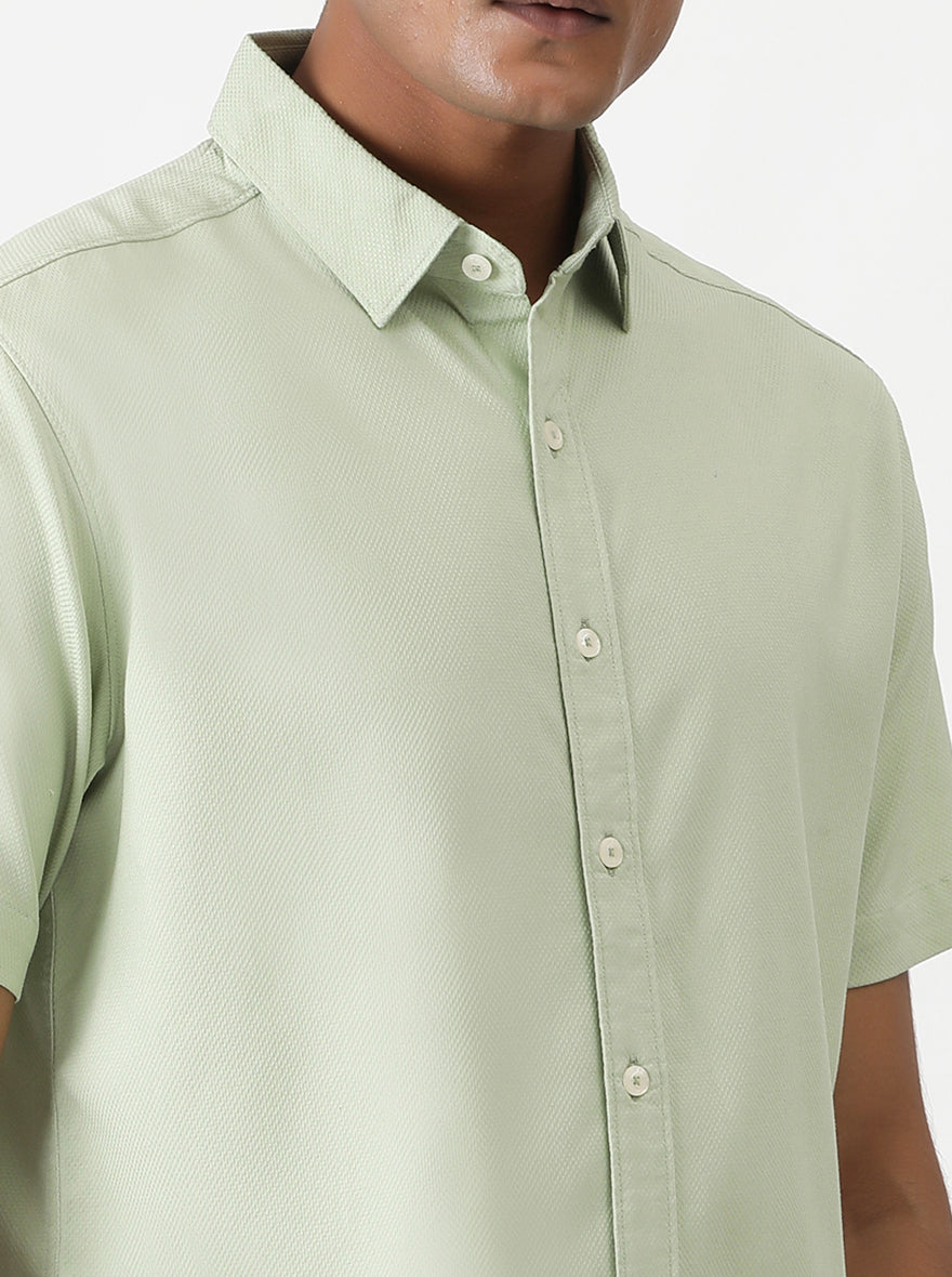 Light Green Solid Slim Fit Casual Shirt | pehervi