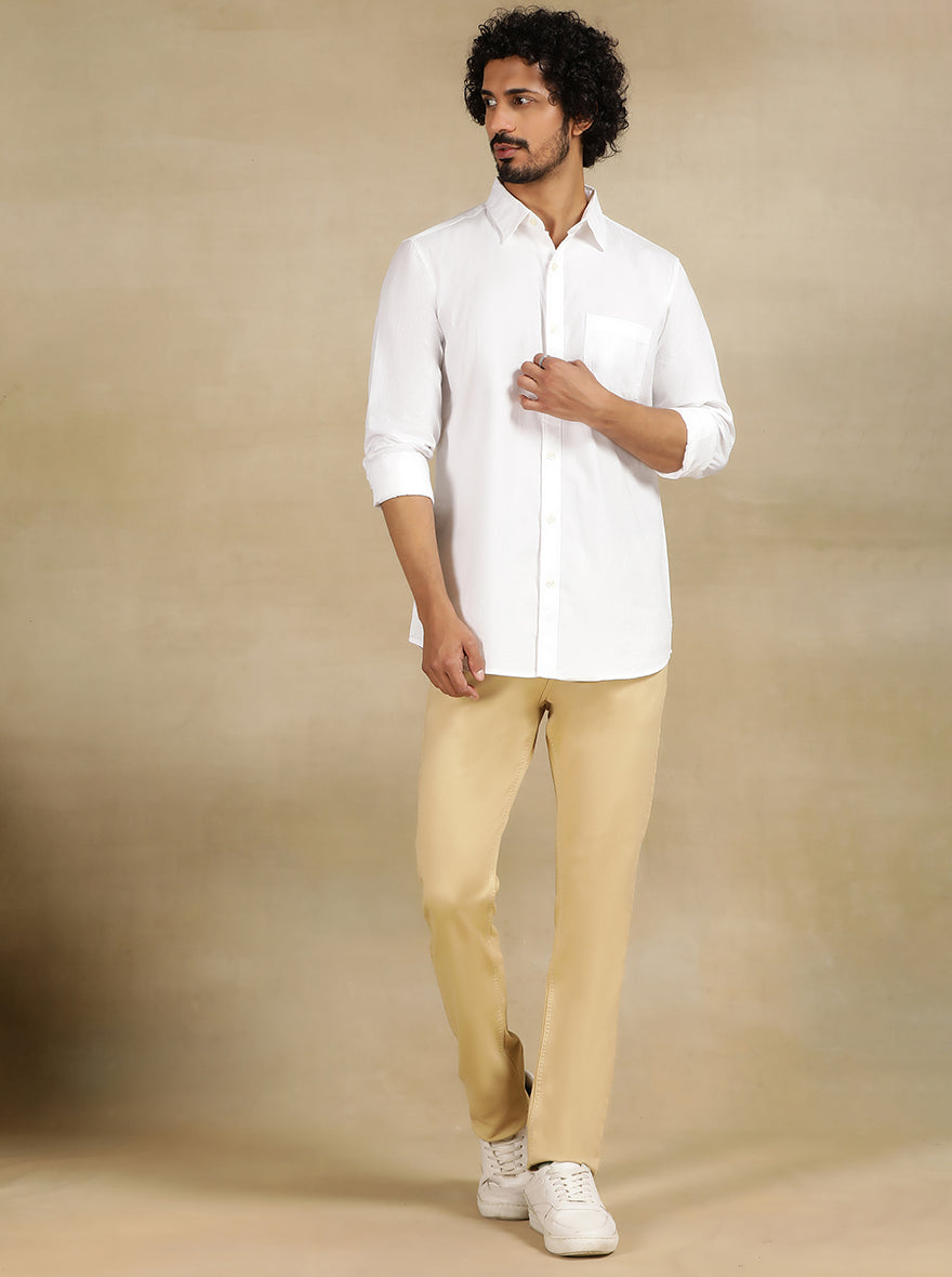 White Solid Slim Fit Casual Shirt | pehervi
