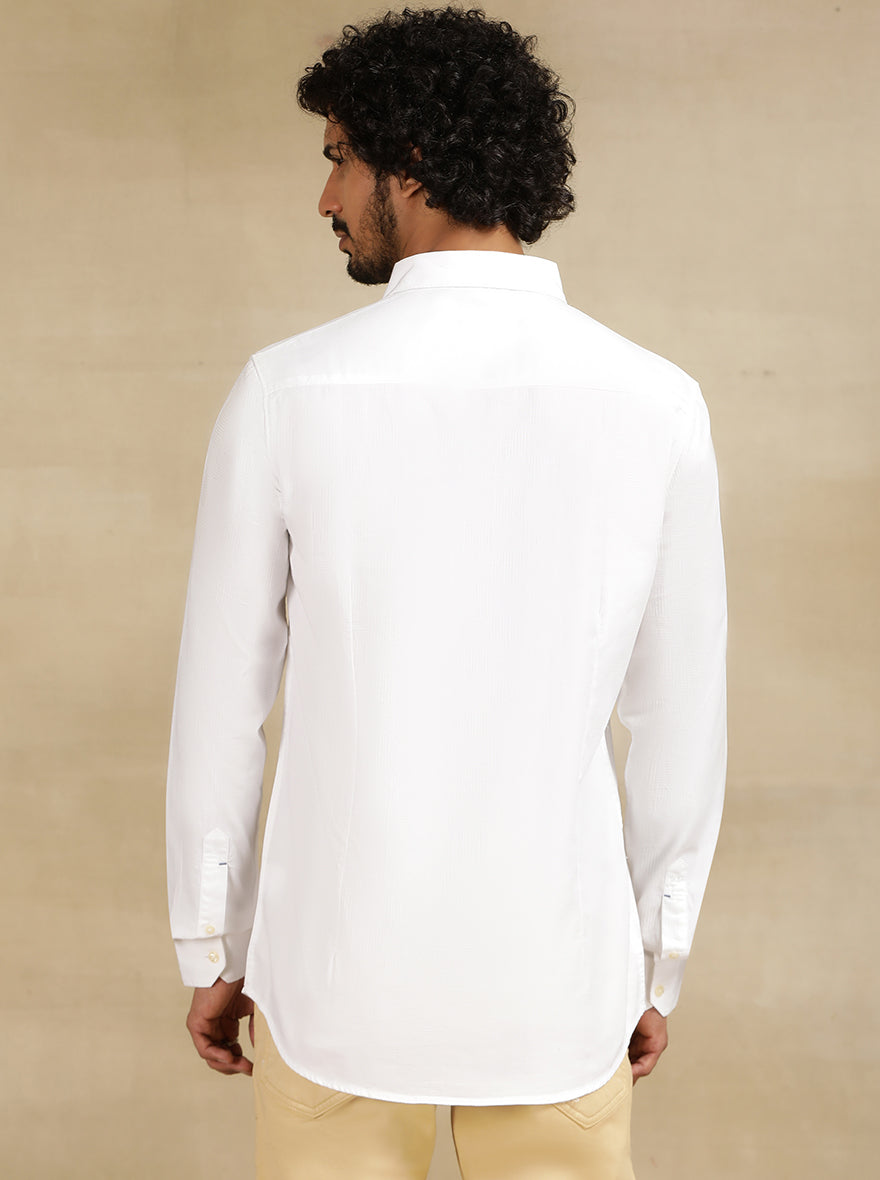 White Solid Slim Fit Casual Shirt | pehervi