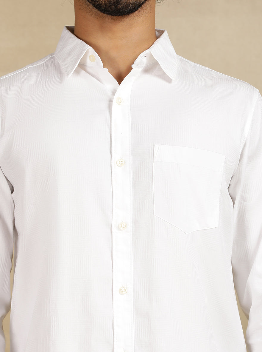 White Solid Slim Fit Casual Shirt | pehervi