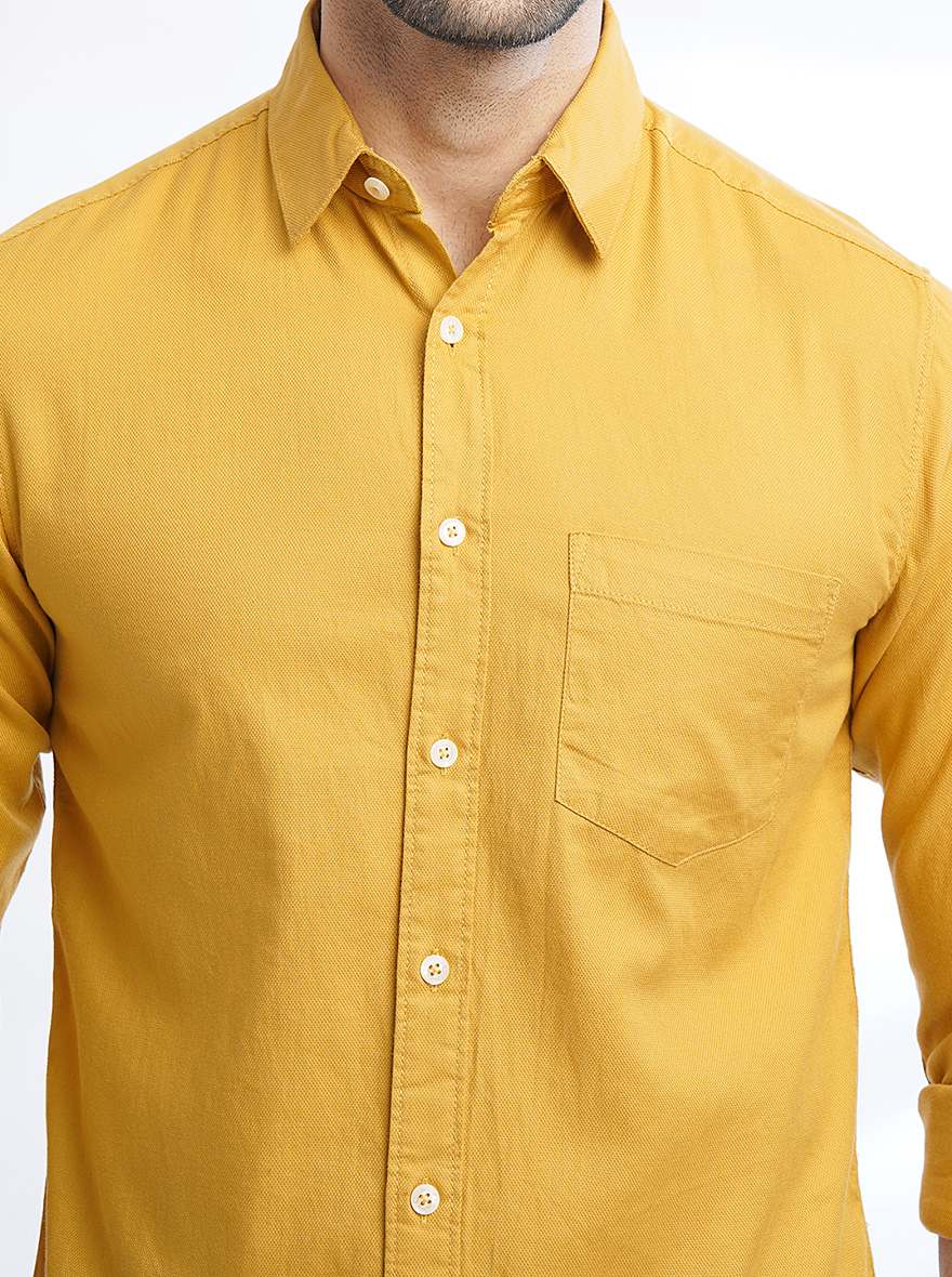 Yellow Solid Slim Fit Casual Shirt | pehervi