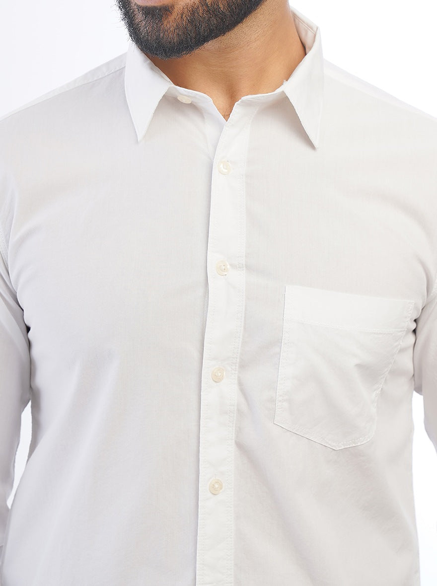 White Solid Slim Fit Casual Shirt | pehervi