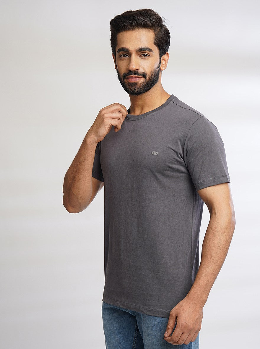 Dark Grey Solid Slim Fit T-Shirt | pehervi