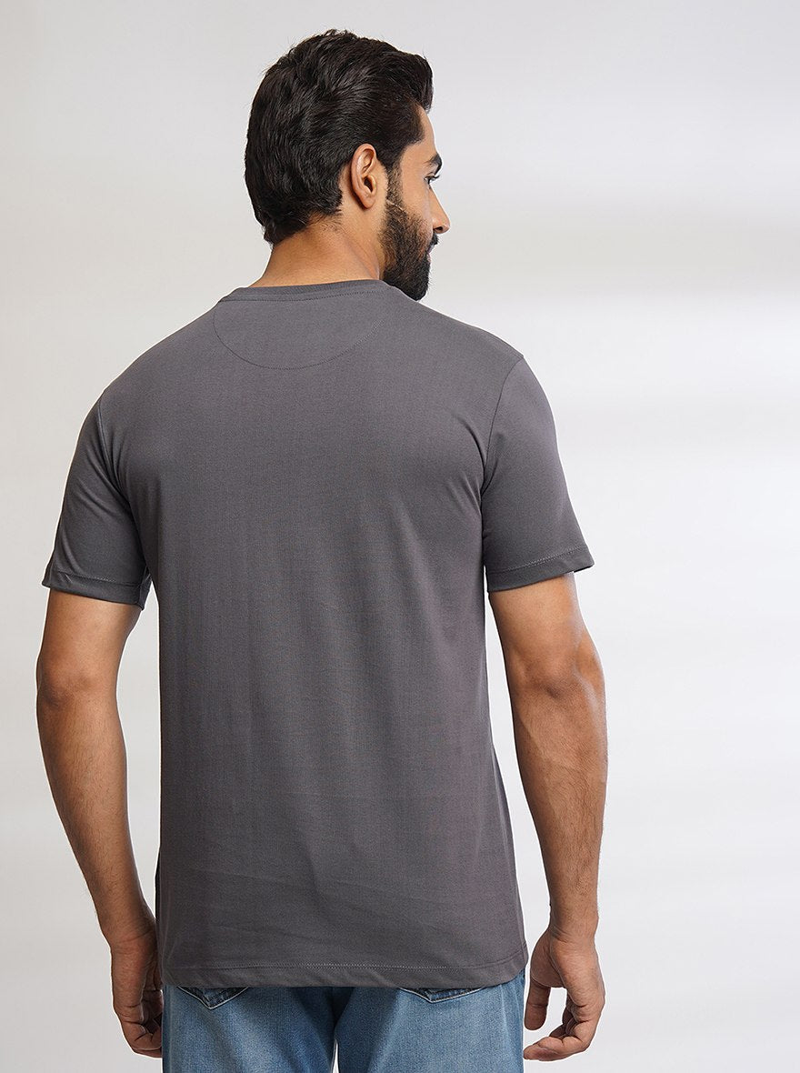 Dark Grey Solid Slim Fit T-Shirt | pehervi