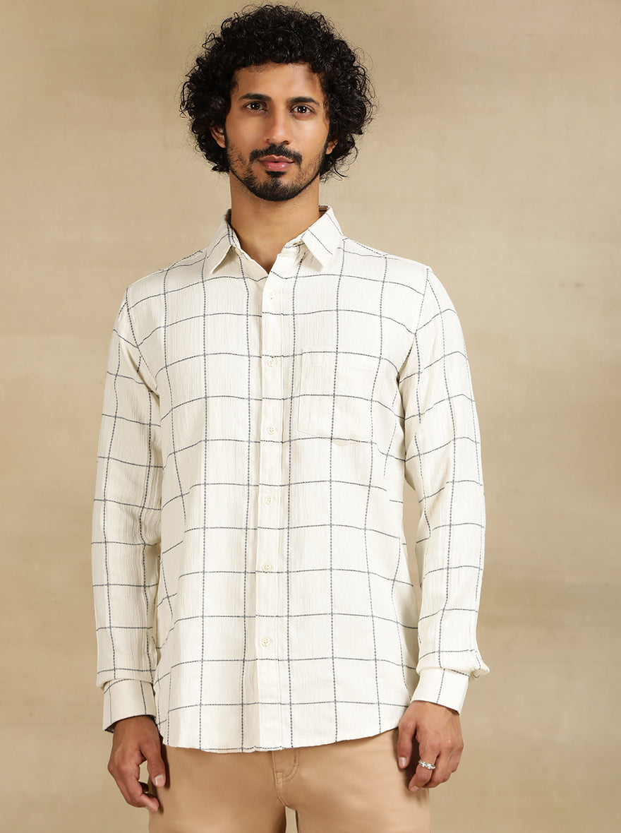 Off White Checked Slim Fit Casual Shirt | pehervi