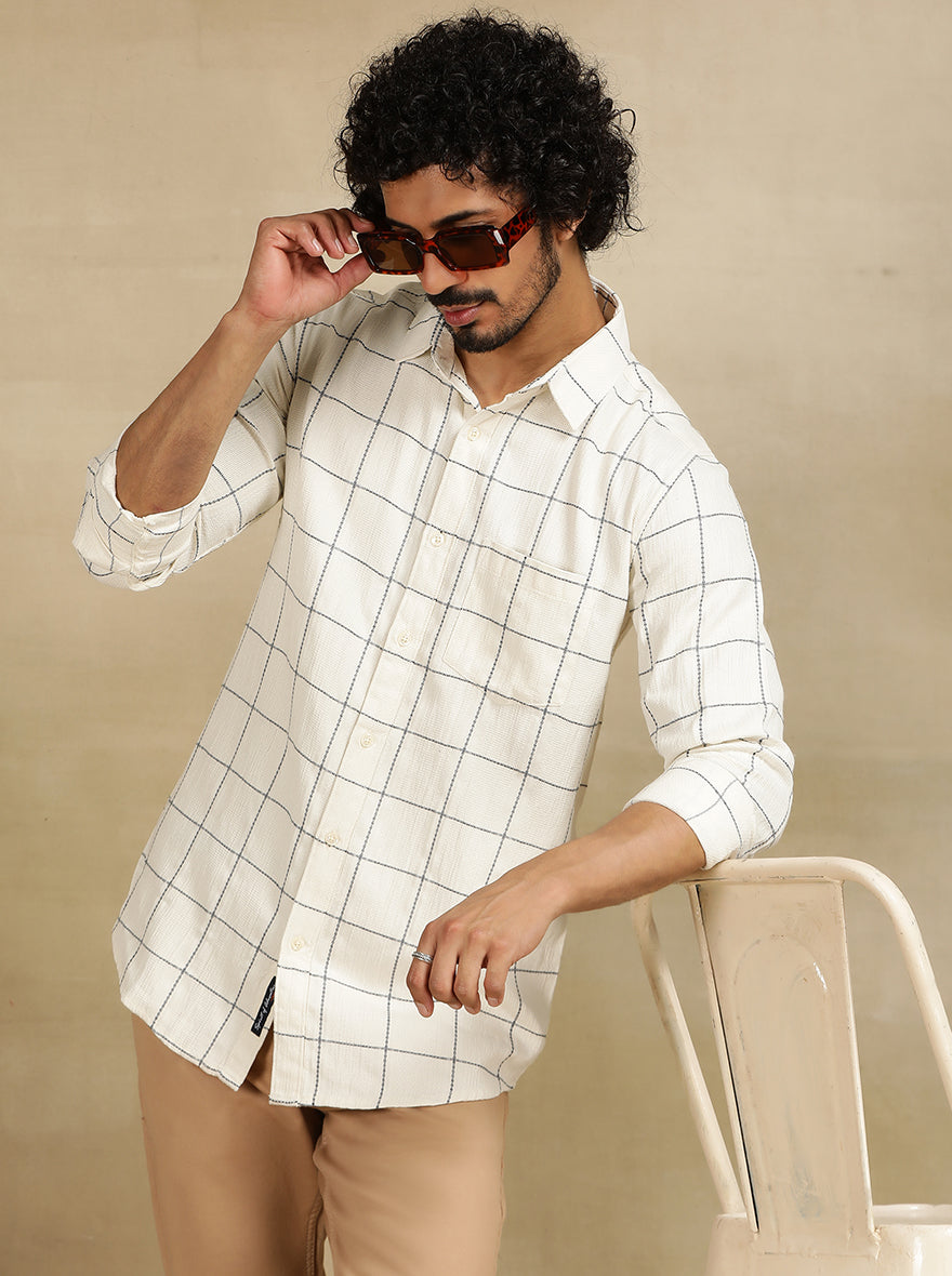 Off White Checked Slim Fit Casual Shirt | pehervi