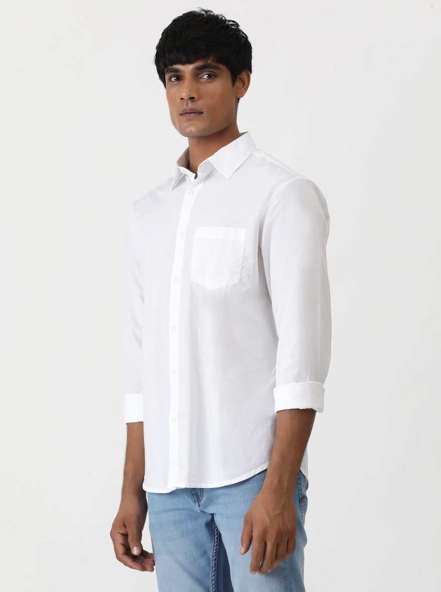 White Solid Slim Fit Casual Shirt | pehervi