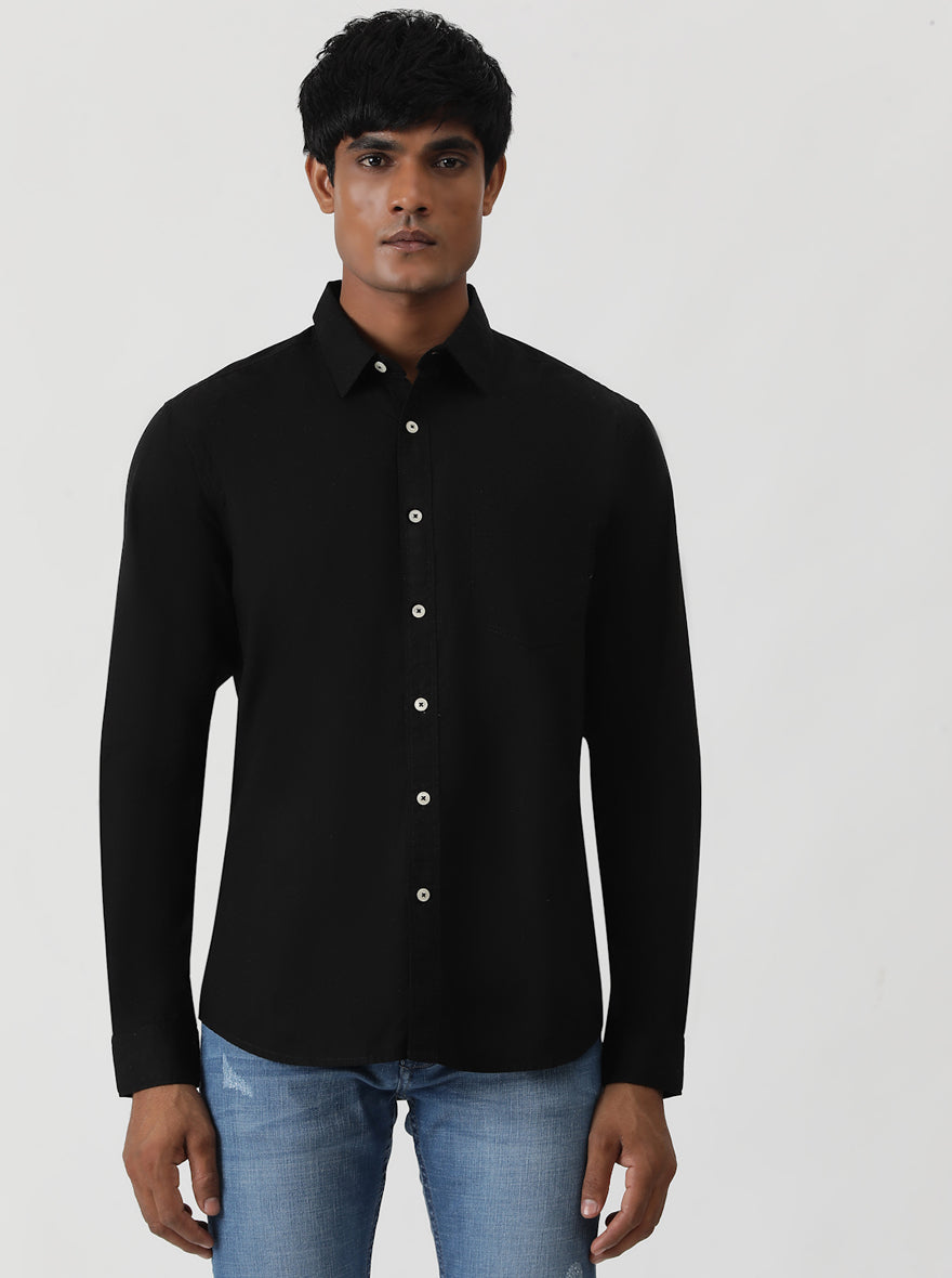 Black Solid Slim Fit Casual Shirt | pehervi