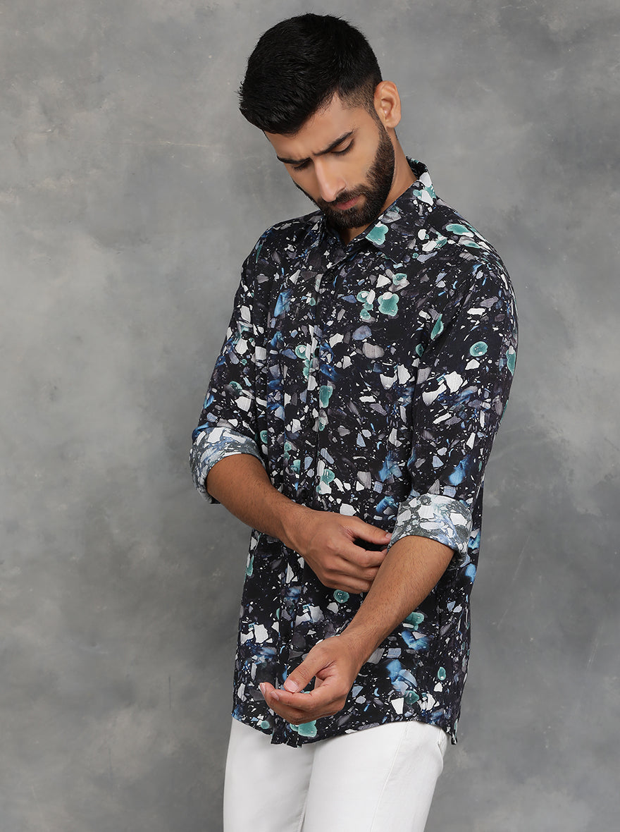 Black Printed Slim Fit Casual Shirt | pehervi