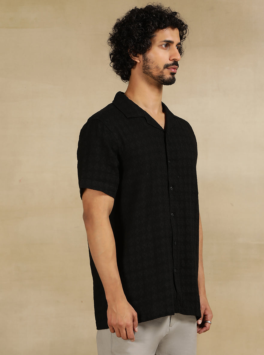 Black Solid Slim Fit Casual Shirt | pehervi