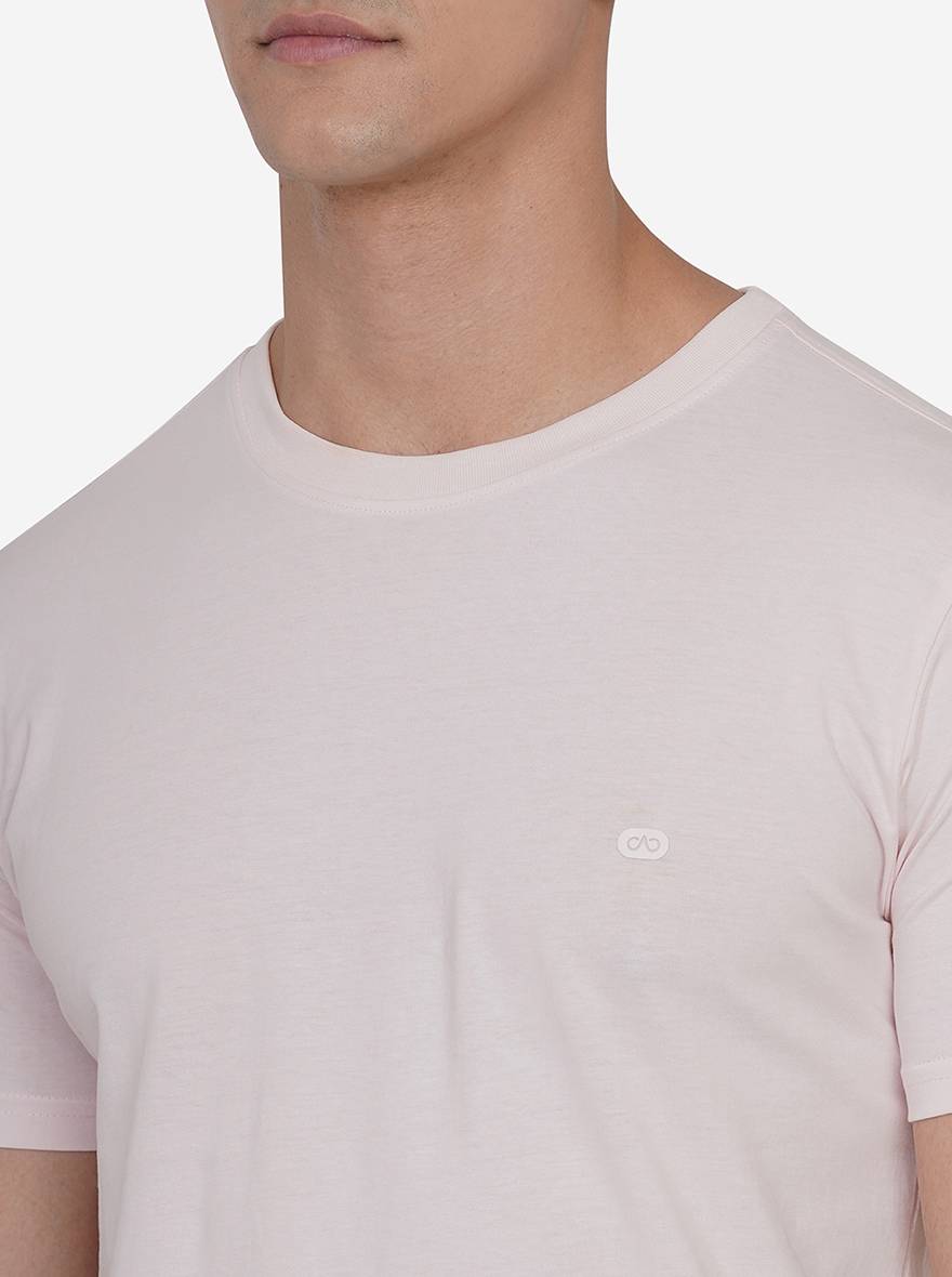 Delicacy Pink Solid Slim Fit T-Shirt | pehervi