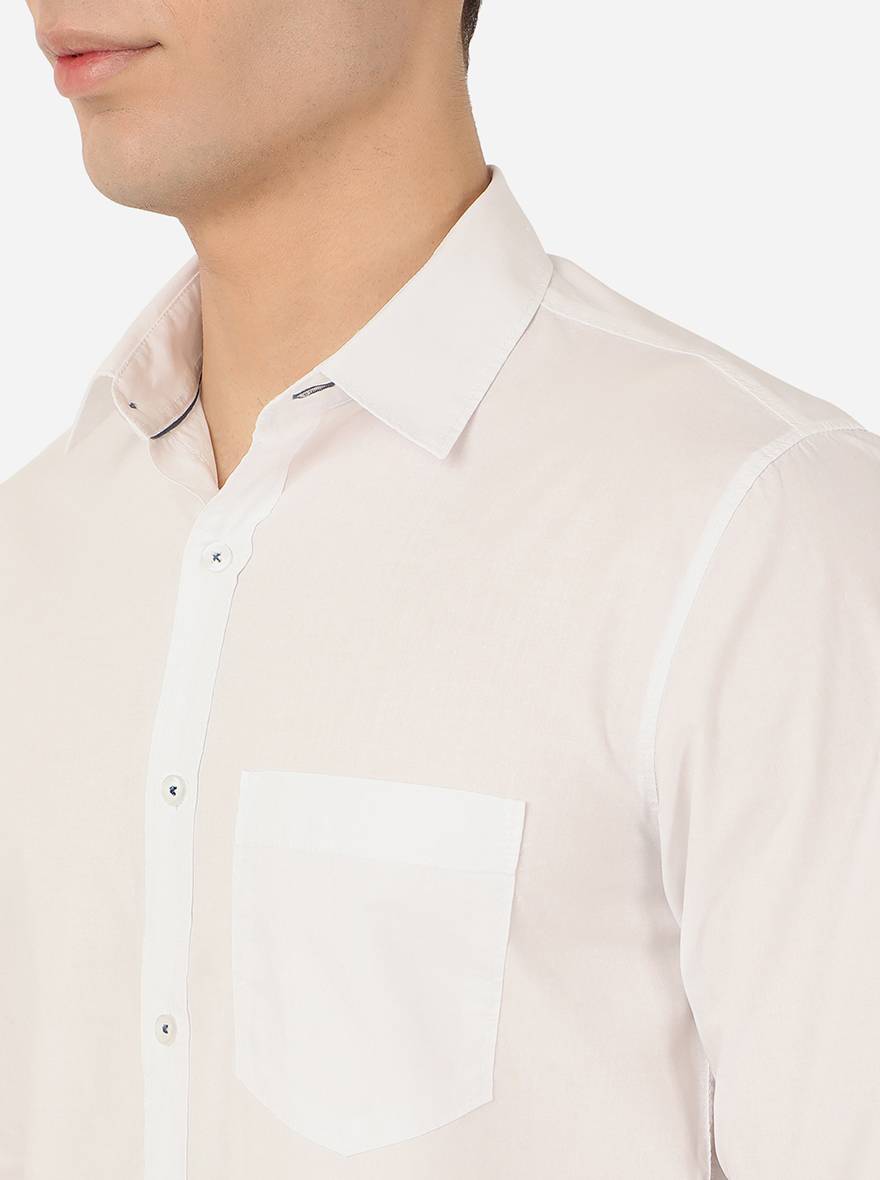 Bright White Solid Slim Fit Semi Casual Shirt | Pehervi
