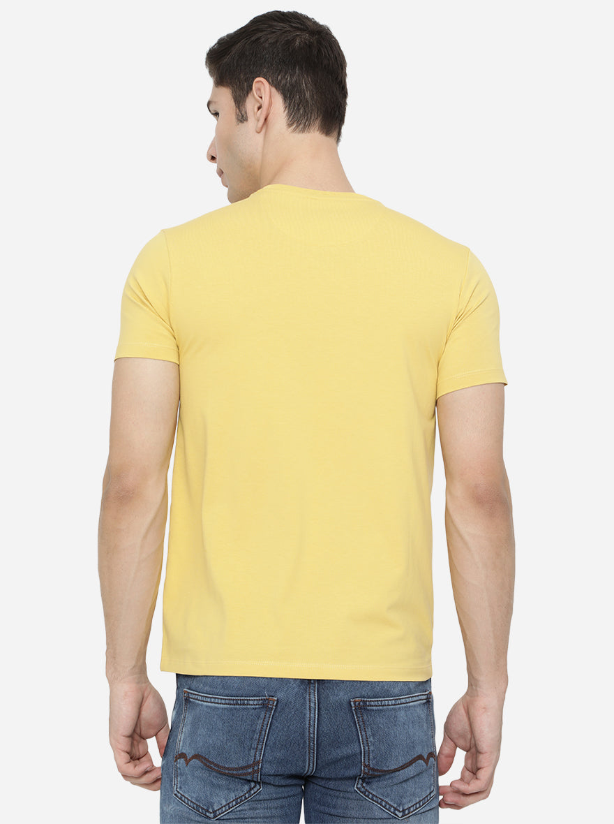 Yellow Printed Slim Fit T-Shirt | pehervi