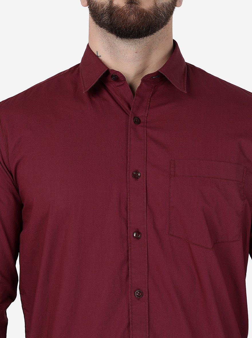 Maroon Solid Smart Fit Semi Casual Shirt | Pehervi