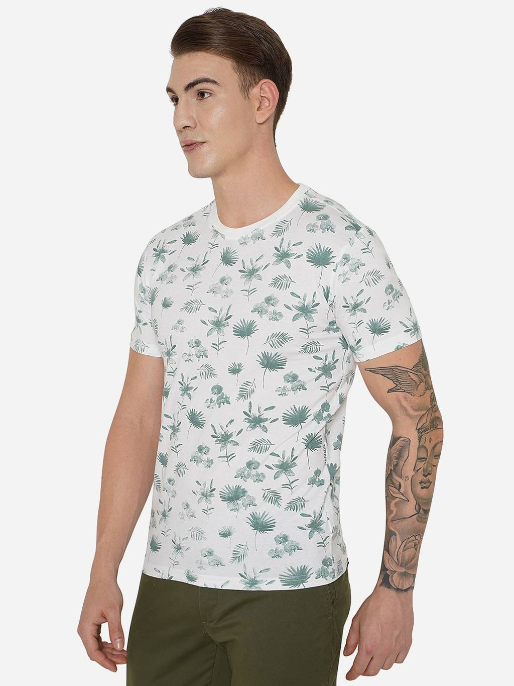 White & Green Printed Slim Fit T-Shirt | pehervi