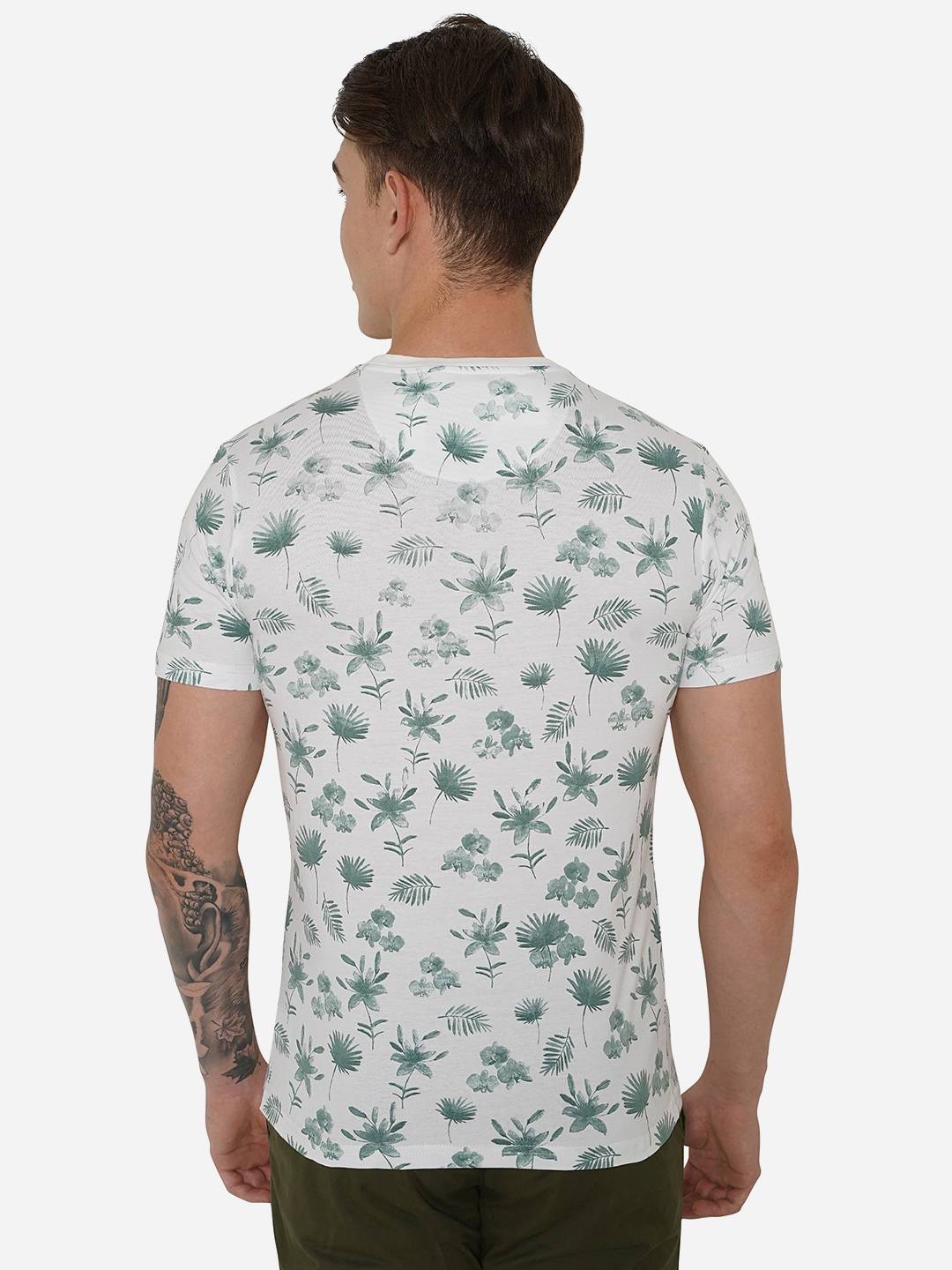 White & Green Printed Slim Fit T-Shirt | pehervi
