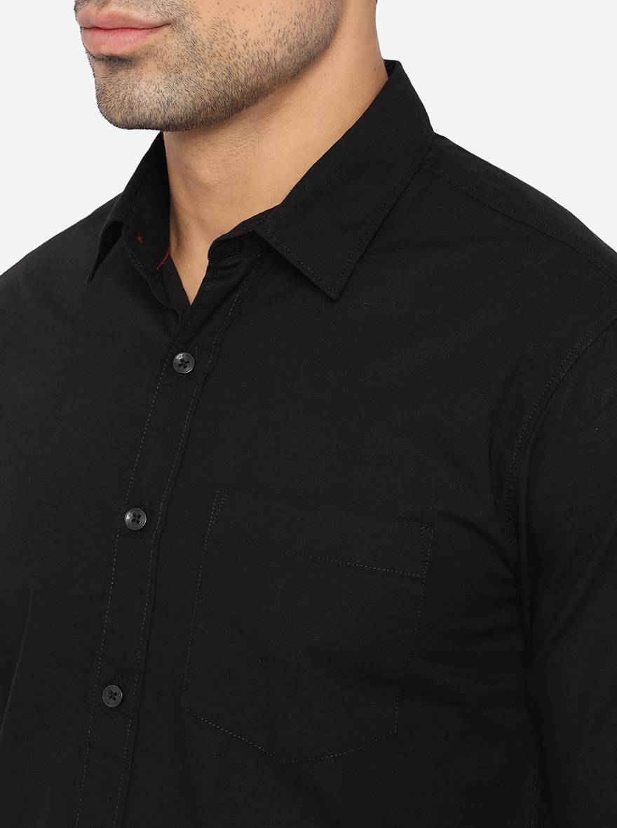 Jet Black Solid Slim Fit Semi Casual Shirt | Pehervi