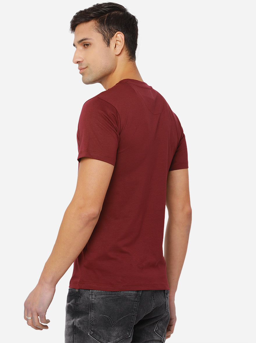 Rubby Red Solid Slim Fit T-Shirt | pehervi