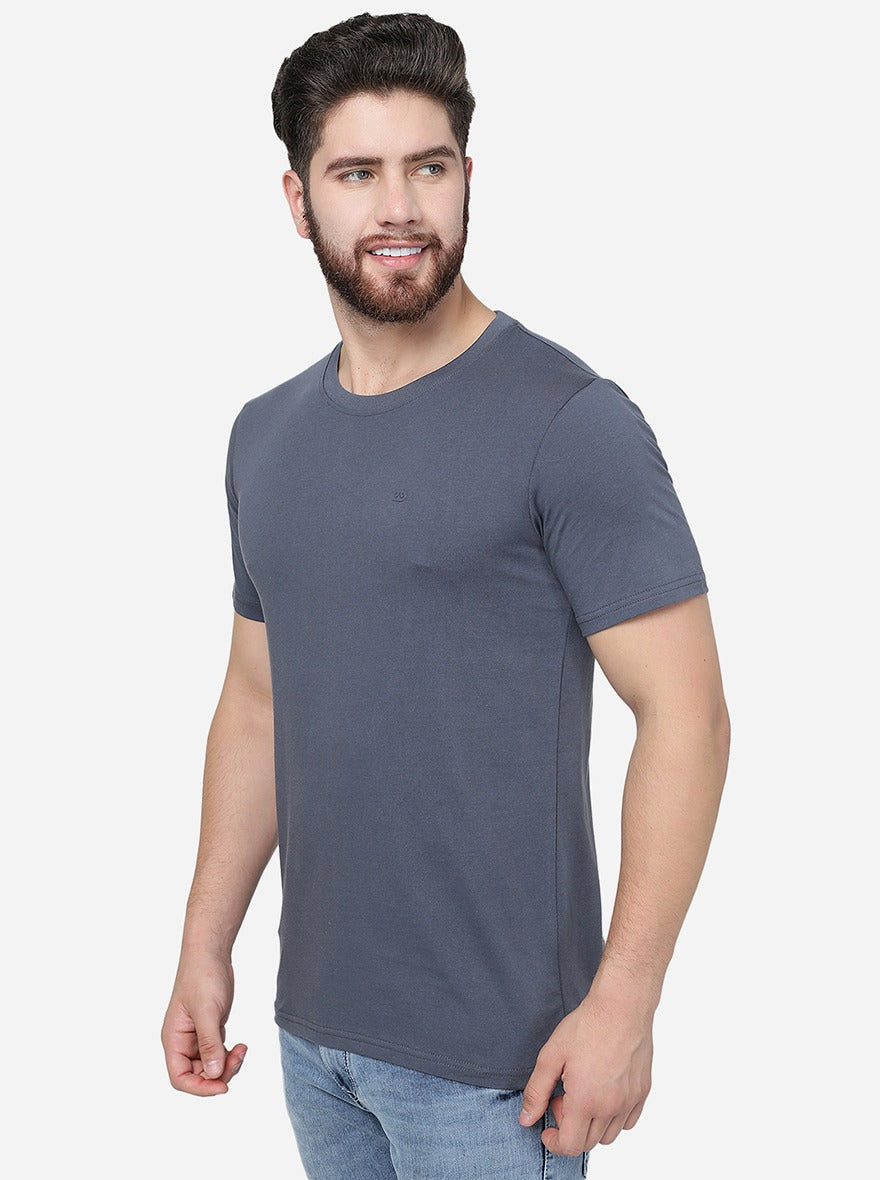 Dark Grey Solid Slim Fit T-Shirt | pehervi