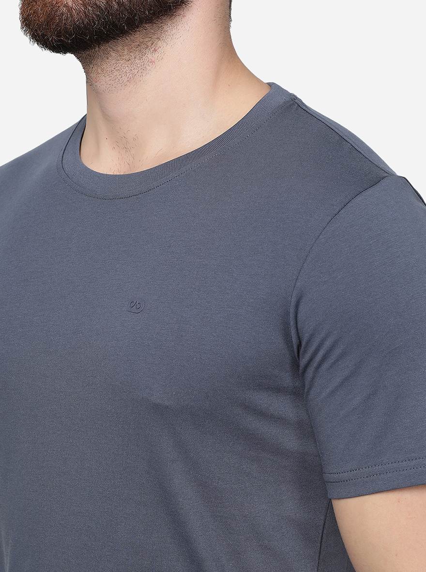 Dark Grey Solid Slim Fit T-Shirt | pehervi