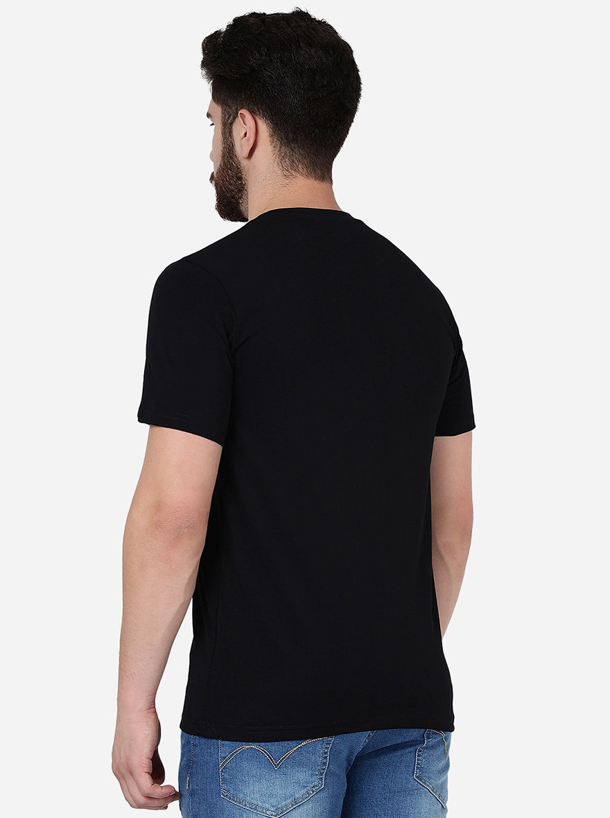 Black Solid Slim Fit T-Shirt | pehervi